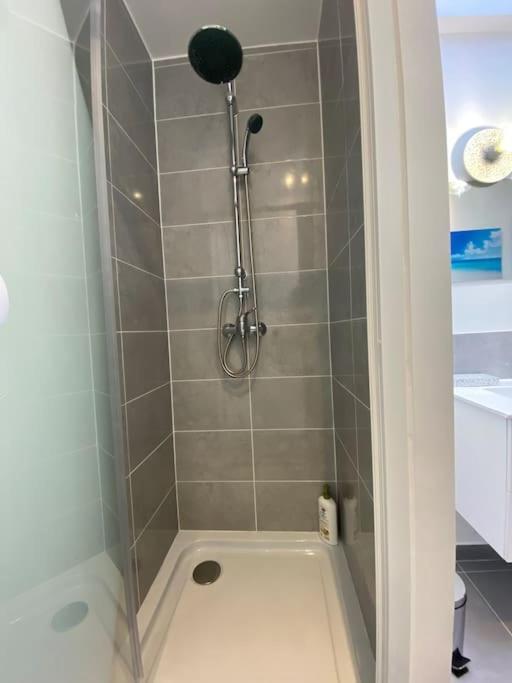 T2 Gaucher A 200m Du Centre Apartment *