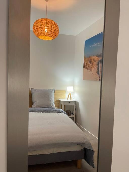 Apartment T2 Gaucher A 200m Du Centre *